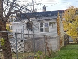 Foreclosure Listing in S KINGSTON AVE CHICAGO, IL 60617