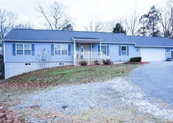 Foreclosure Listing in DOYLE RD OAKDALE, CT 06370