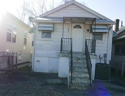 Foreclosure in  BEECHER ST Louisville, KY 40215