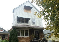  S Saginaw Ave, Chicago IL