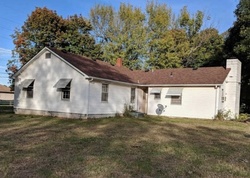 Foreclosure Listing in W NICHOLS ST SPRINGFIELD, MO 65803