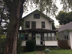 Foreclosure Listing in LENOX AVE WAUKEGAN, IL 60085