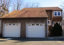 Foreclosure Listing in BEVERLY AVE WATERBURY, CT 06704