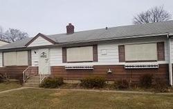 Foreclosure Listing in ARNOLD AVE WEST BABYLON, NY 11704