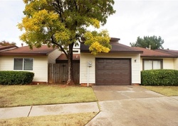  Hemlock Ln, Oklahoma City OK