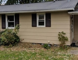 Foreclosure Listing in N JONATHAN ST OAKLAND, IL 61943