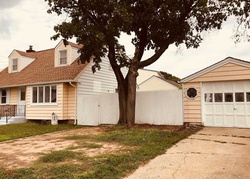 Foreclosure Listing in EMMA PL FRANKLIN SQUARE, NY 11010