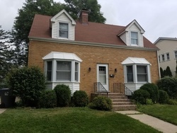 Foreclosure Listing in WALTERS AVE NORTHBROOK, IL 60062