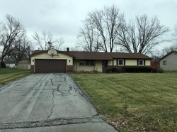  Golden Ln, Fort Wayne IN