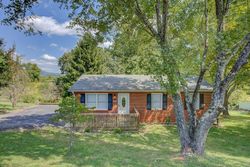 Foreclosure Listing in SHADY RUN RD VINTON, VA 24179