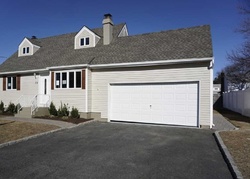  Ecker Ave, West Babylon NY