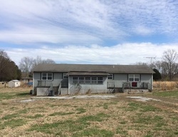 Foreclosure Listing in NAPIER LAKE RD HOHENWALD, TN 38462