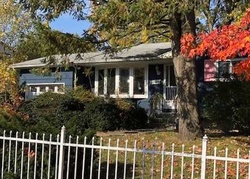 Foreclosure Listing in ELLERY ST BRENTWOOD, NY 11717