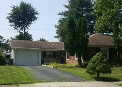 Foreclosure Listing in MIDFIELD LN WILLINGBORO, NJ 08046