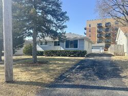 Foreclosure in  ROUSE AVE Mundelein, IL 60060