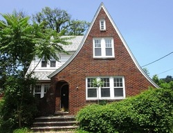  Cherry Ln, Teaneck NJ
