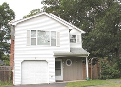 Foreclosure Listing in MOONEY POND RD SELDEN, NY 11784