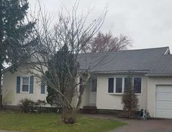 Foreclosure Listing in VERNON AVE BELLMORE, NY 11710