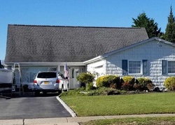 Foreclosure in  SNEDECOR AVE West Islip, NY 11795