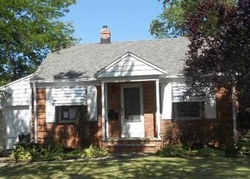 Foreclosure Listing in E 326TH ST EASTLAKE, OH 44095