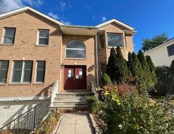 Foreclosure in  TOBIN AVE Great Neck, NY 11021