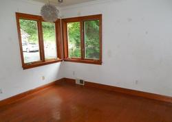 Foreclosure Listing in ROSSLYN RD CARNEGIE, PA 15106