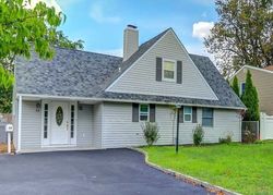  Boat Ln, Levittown NY