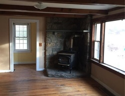 Foreclosure Listing in TOWER HILL RD WAKEFIELD, RI 02879