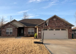 Foreclosure Listing in COTTONWOOD LN RUSSELLVILLE, AR 72802