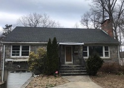 Foreclosure Listing in GRIFFIN AVE BRIDGEPORT, CT 06606