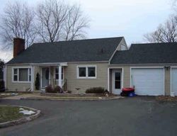 Foreclosure Listing in BRANFORD RD NORTH BRANFORD, CT 06471