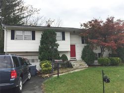 Foreclosure Listing in RUTH PL PISCATAWAY, NJ 08854