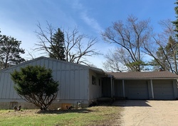 Foreclosure Listing in BURLINGTON RD SAINT CHARLES, IL 60175