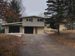 Foreclosure Listing in S MORTON ST WAUPACA, WI 54981