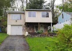 Foreclosure Listing in LAVELLE AVE NEW FAIRFIELD, CT 06812