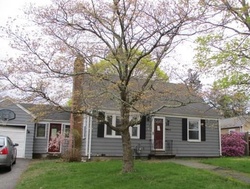 Foreclosure Listing in LANCASTER AVE WARWICK, RI 02886