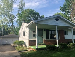 Foreclosure Listing in CRESTWOOD AVE YPSILANTI, MI 48198