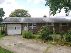 Foreclosure Listing in 2ND ST NE MASSILLON, OH 44646