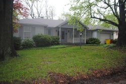 Foreclosure Listing in EDGEWOOD LN LEXINGTON, MO 64067