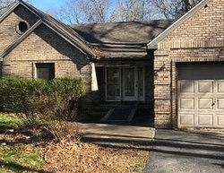 Foreclosure Listing in HONEYSUCKLE HILLS LN MARION, IL 62959