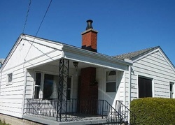  Roberts Dr, Flint MI