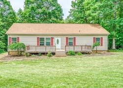 Foreclosure Listing in TARRAGON WAY MONETA, VA 24121