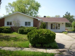 Foreclosure Listing in LAFAYETTE LN HOFFMAN ESTATES, IL 60169