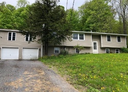 Foreclosure Listing in CEDARVALE RD SYRACUSE, NY 13215