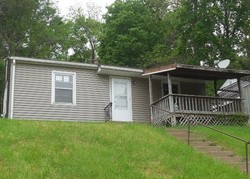 Foreclosure Listing in INDIAN RD DAVENPORT, IA 52802