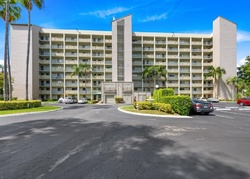 Foreclosure Listing in S CYPRESS BEND DR APT 802 POMPANO BEACH, FL 33069