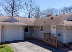 Foreclosure Listing in BECKING AVE WOODSTOCK, IL 60098