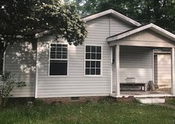 Foreclosure Listing in S 22ND AVE HATTIESBURG, MS 39401