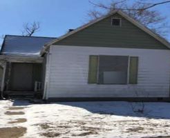 Foreclosure in  2ND AVE Terre Haute, IN 47807