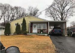 Foreclosure Listing in WOODLANE RD MOUNT HOLLY, NJ 08060